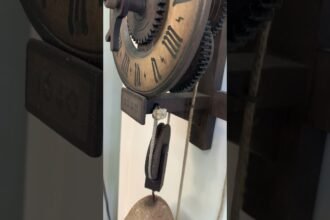 Tischling Stone Weighted Clock: A Timeless Blend of Craftsmanship and Elegance