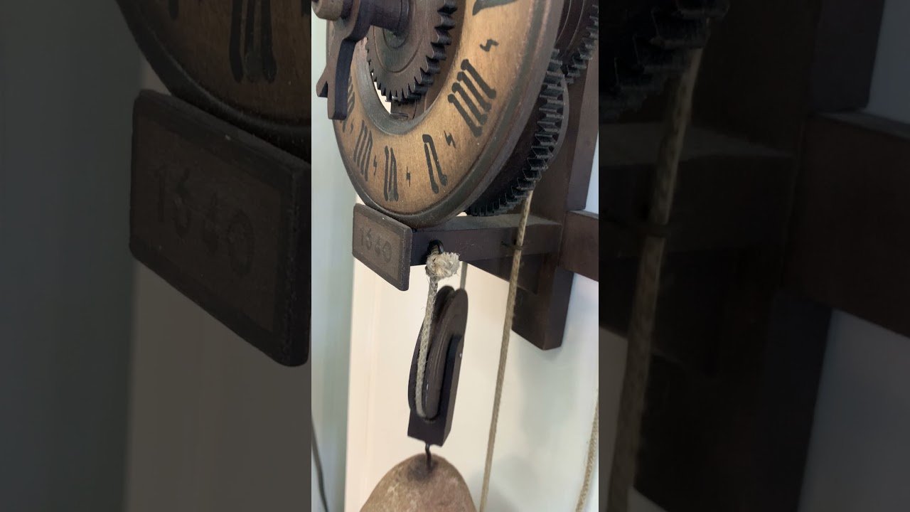 Tischling Stone Weighted Clock: A Timeless Blend of Craftsmanship and Elegance